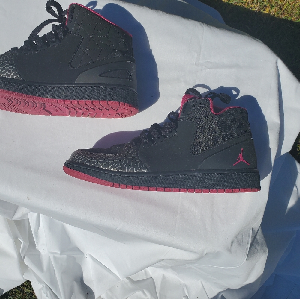 Nike jordans